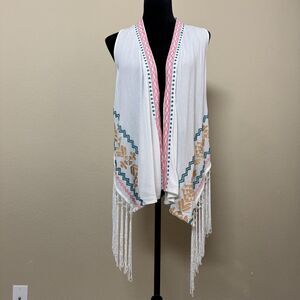 Umgee USA Vest Womens Small White Embroidered Fringe Kimono Boho Hippie Festival